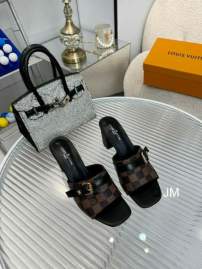 Picture of Louis Vuitton Shoes _SKULVsz35-40JM012312496